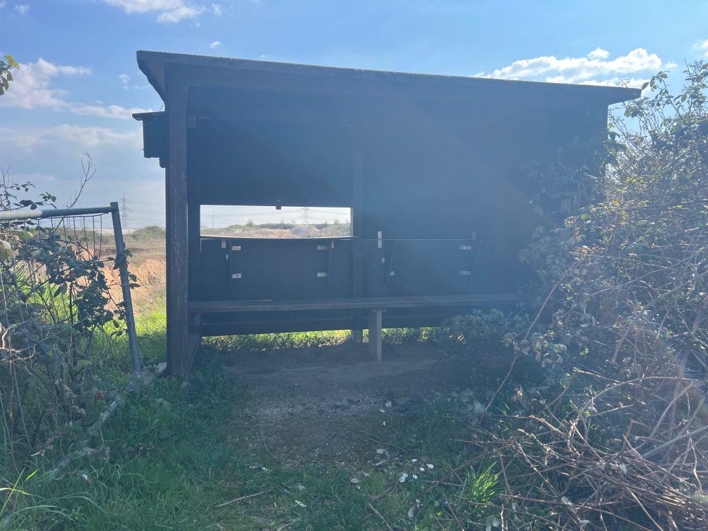 Bitte Klappe schliessen !!!