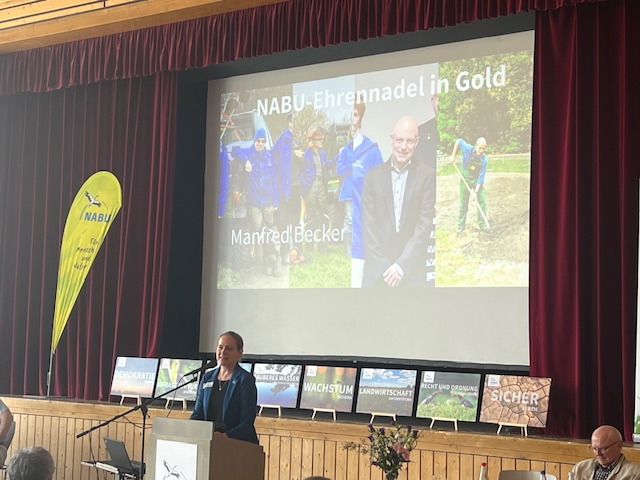 Jetzt war die Katze aus dem Sack...