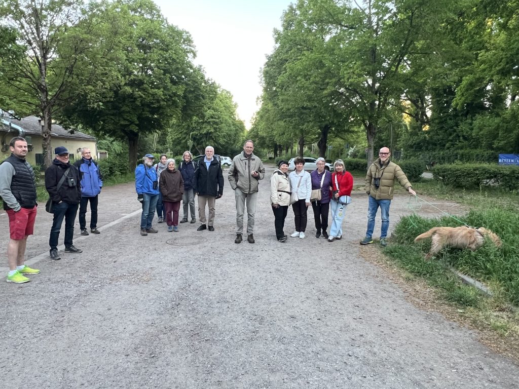 Die ganze Truppe zu Beginn der Veranstaltung